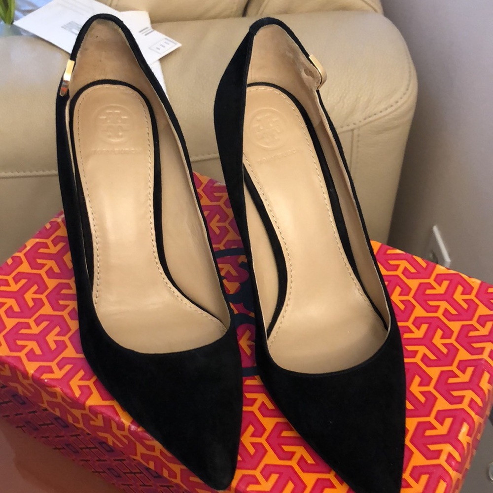 Shoes - Picture 4 of 6